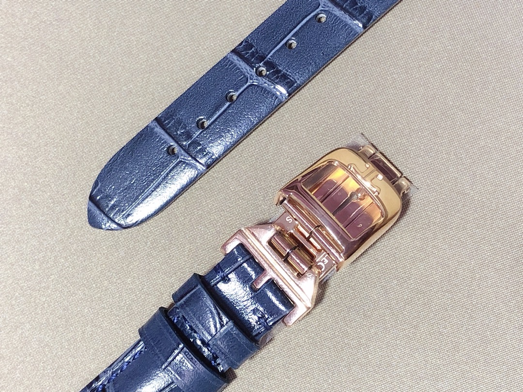 Jaeger-LeCoultre Classic Mother-of-Pearl Dial Moonphase 36 mm Watch – IW-0518 - Image 7