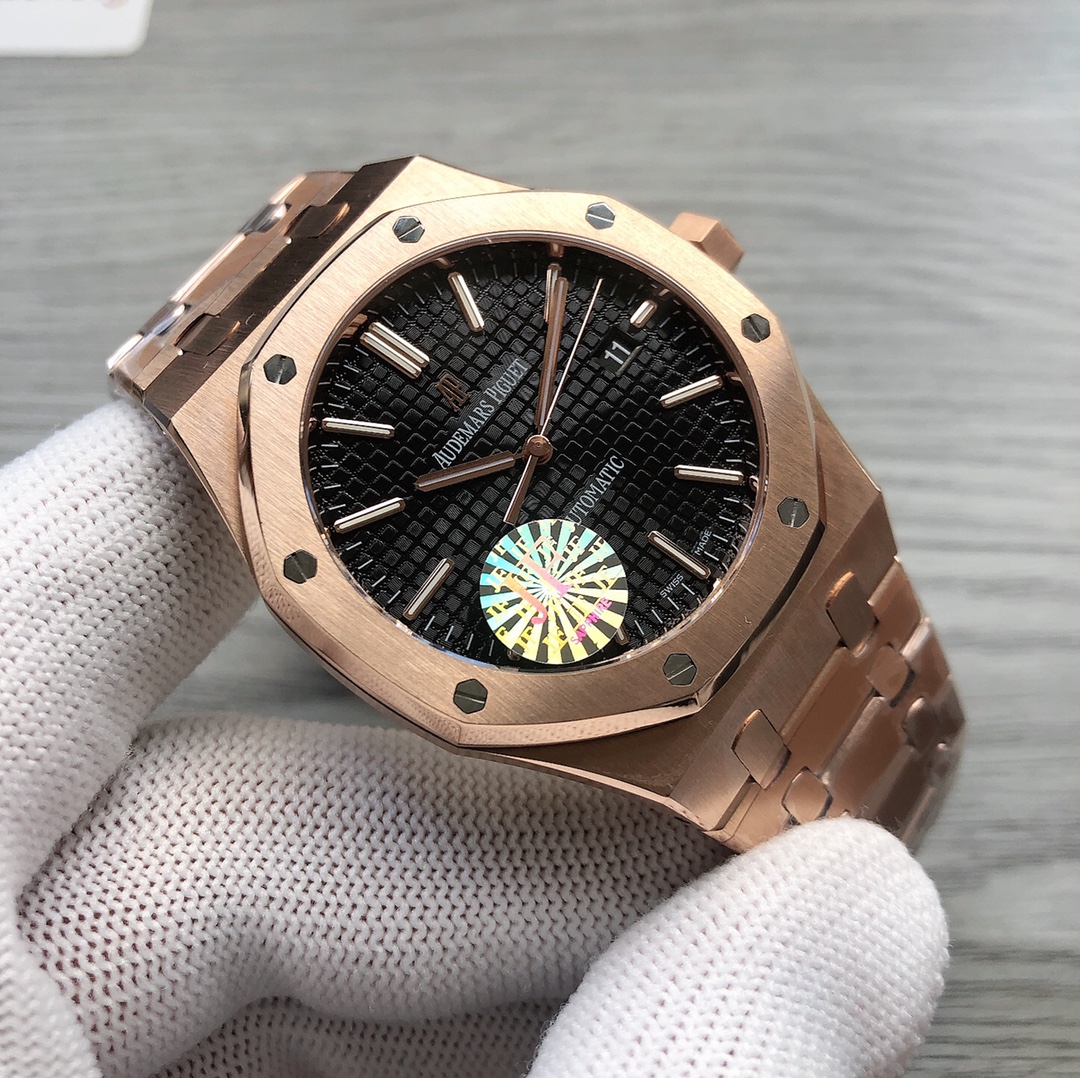 Audemars Piguet Royal Oak Luminous 42 mm Watch – IW-2185 - Image 3