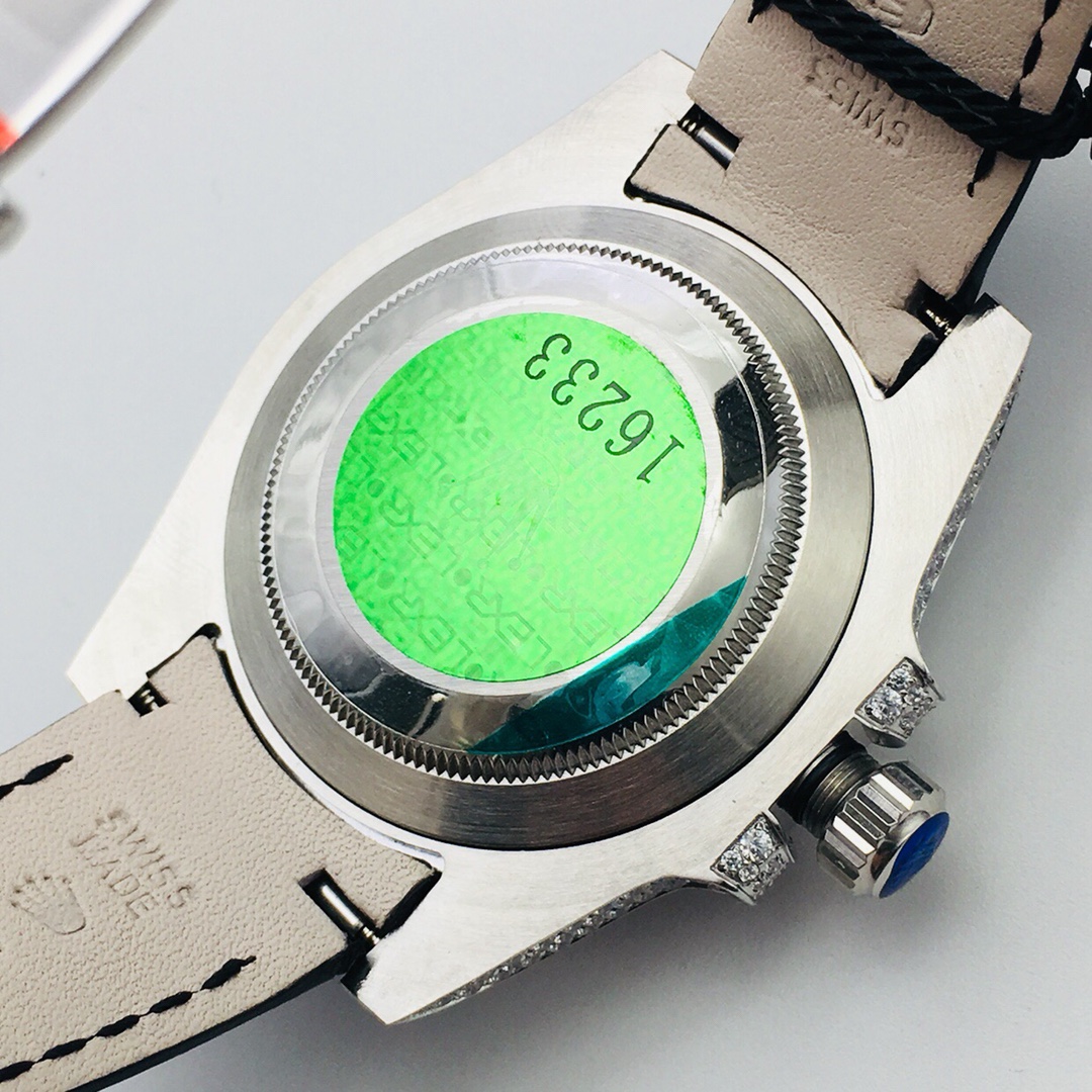 Rolex Submariner Luminous 40 mm Watch – IW-0204 - Image 7