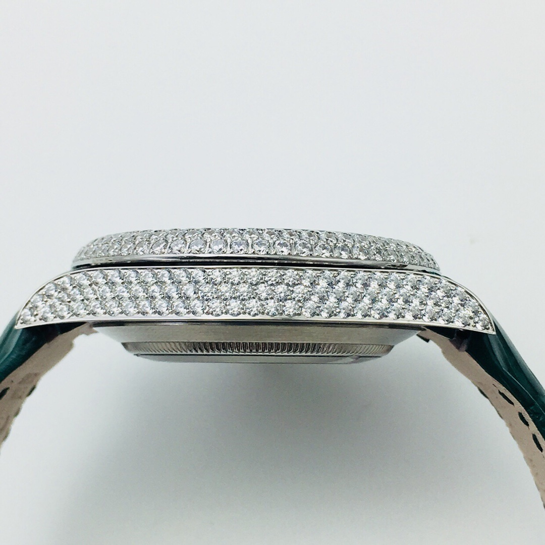 Rolex Submariner Luminous 40 mm Watch – IW-0205 - Image 6