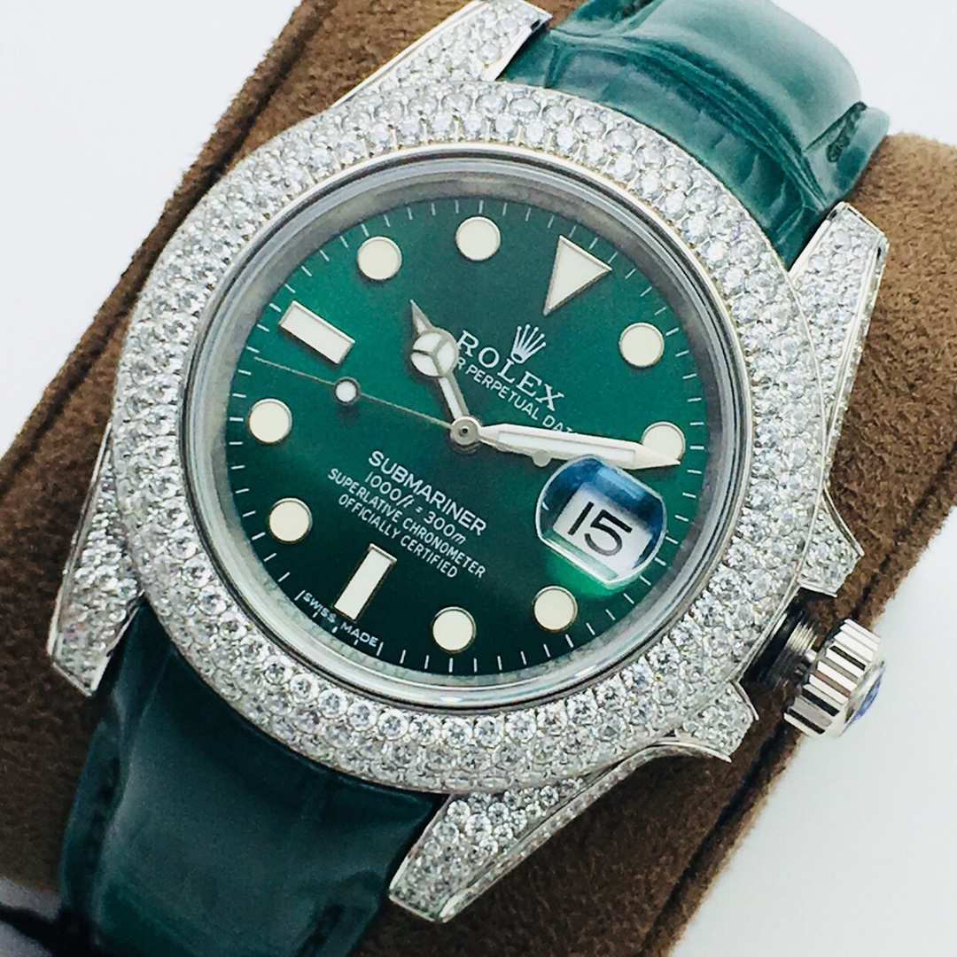 Rolex Submariner Luminous 40 mm Watch – IW-0205 - Image 3