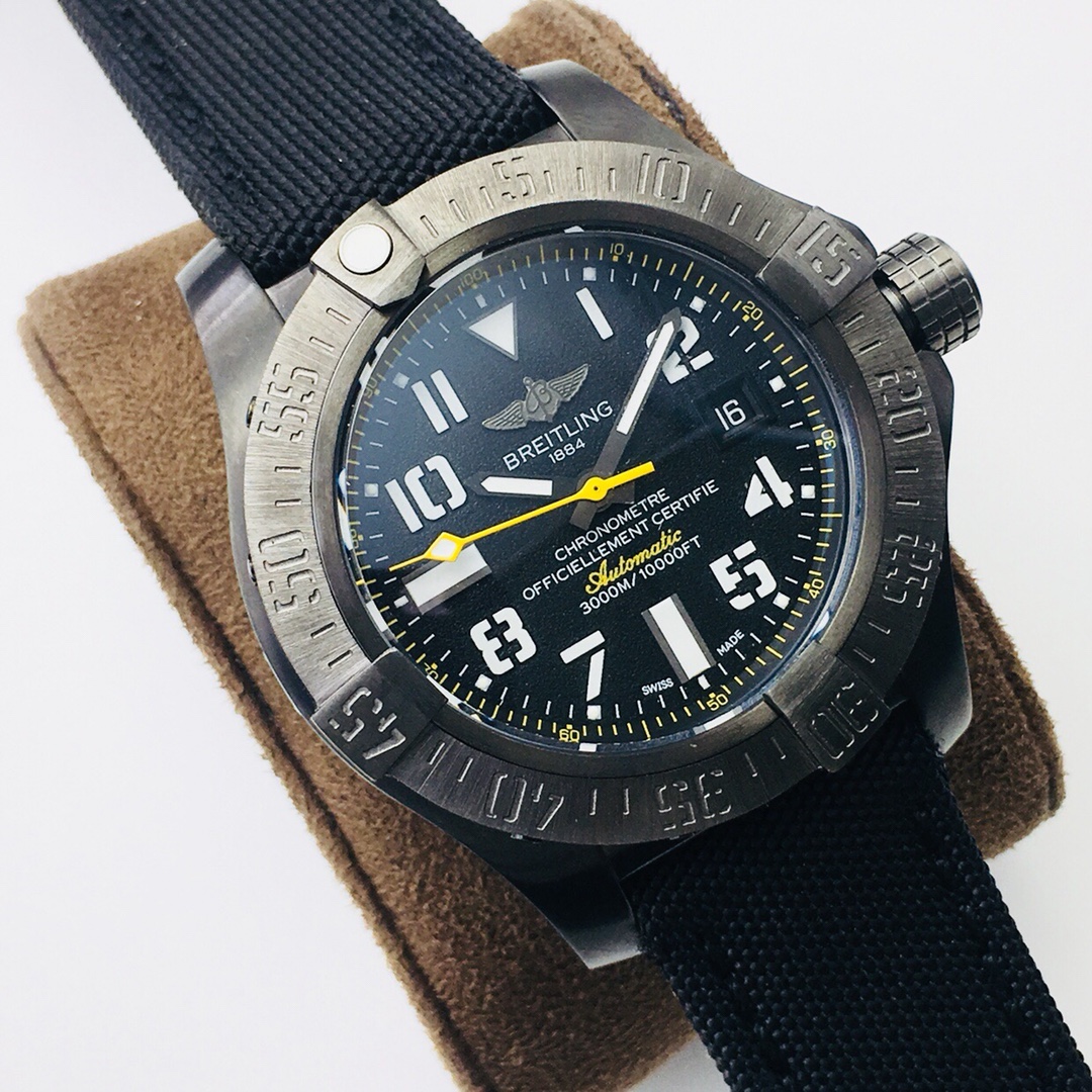 Breitling Classic 45 mm Watch – IW-0673 - Image 2