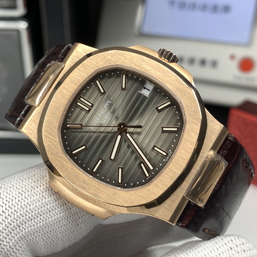 Patek Philippe Nautilus 40 mm Watch – IW-2494 - Image 2