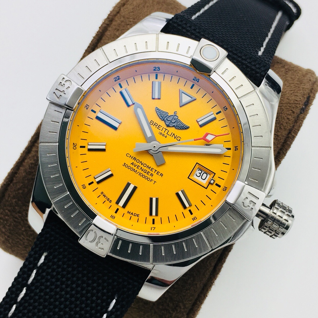 Breitling Classic 43 mm Watch – IW-0667 - Image 3
