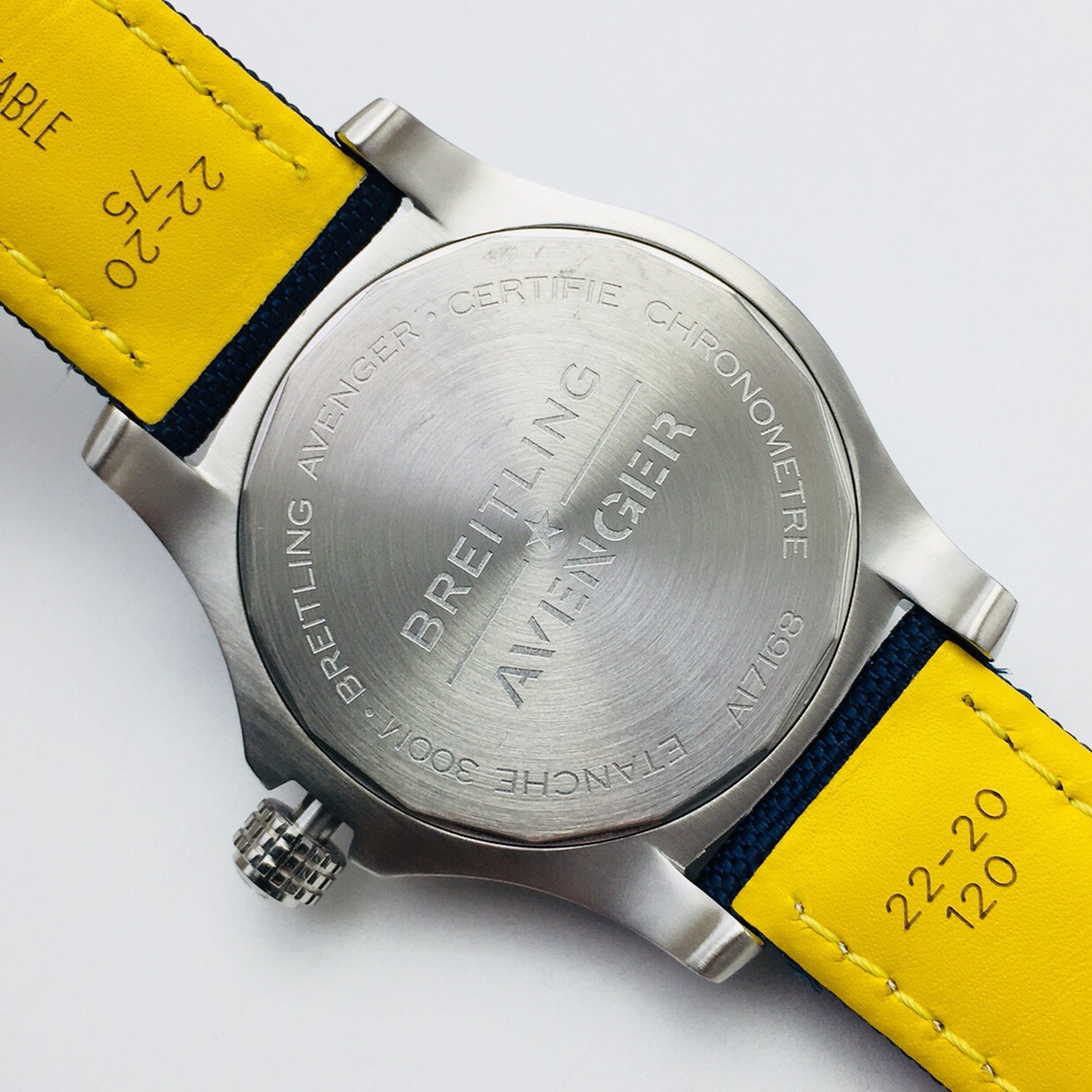 Breitling Classic GMT 45 mm Watch – IW-0670 - Image 7