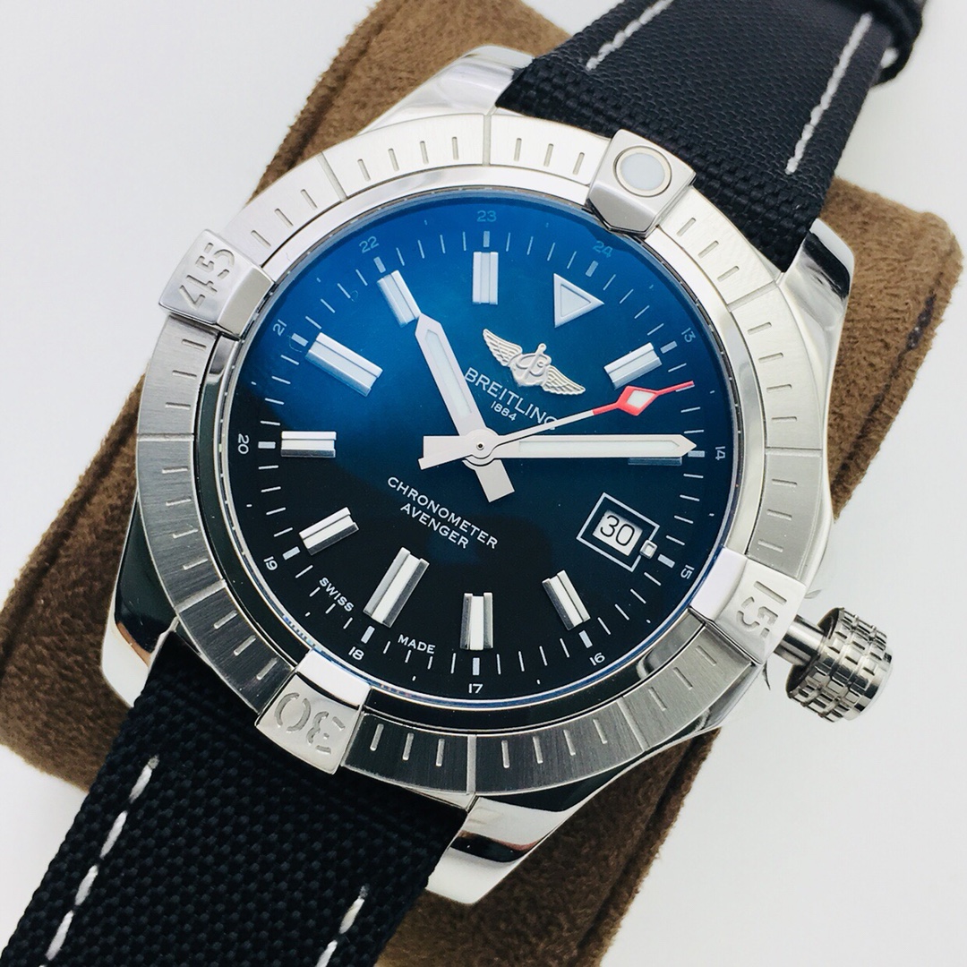 Breitling Classic 43 mm Watch – IW-0668 - Image 3