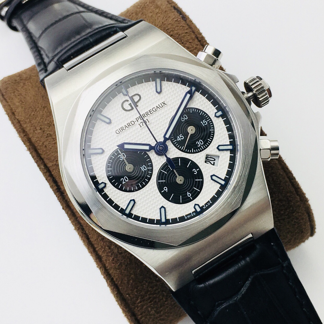 Girard-Perregaux Classic Chronograph 42 mm Watch – IW-2203 - Image 2