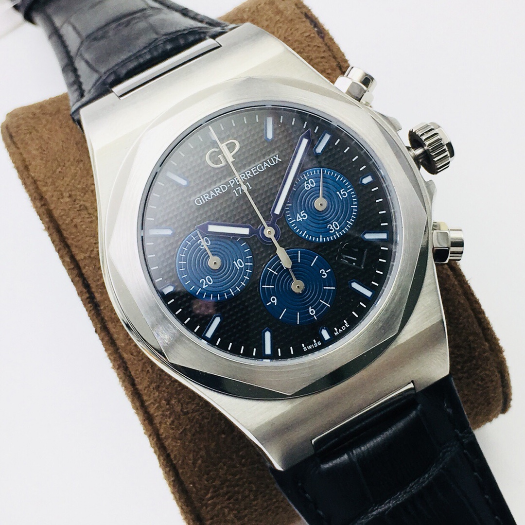 Girard-Perregaux Classic Chronograph 42 mm Watch – IW-2204 - Image 2