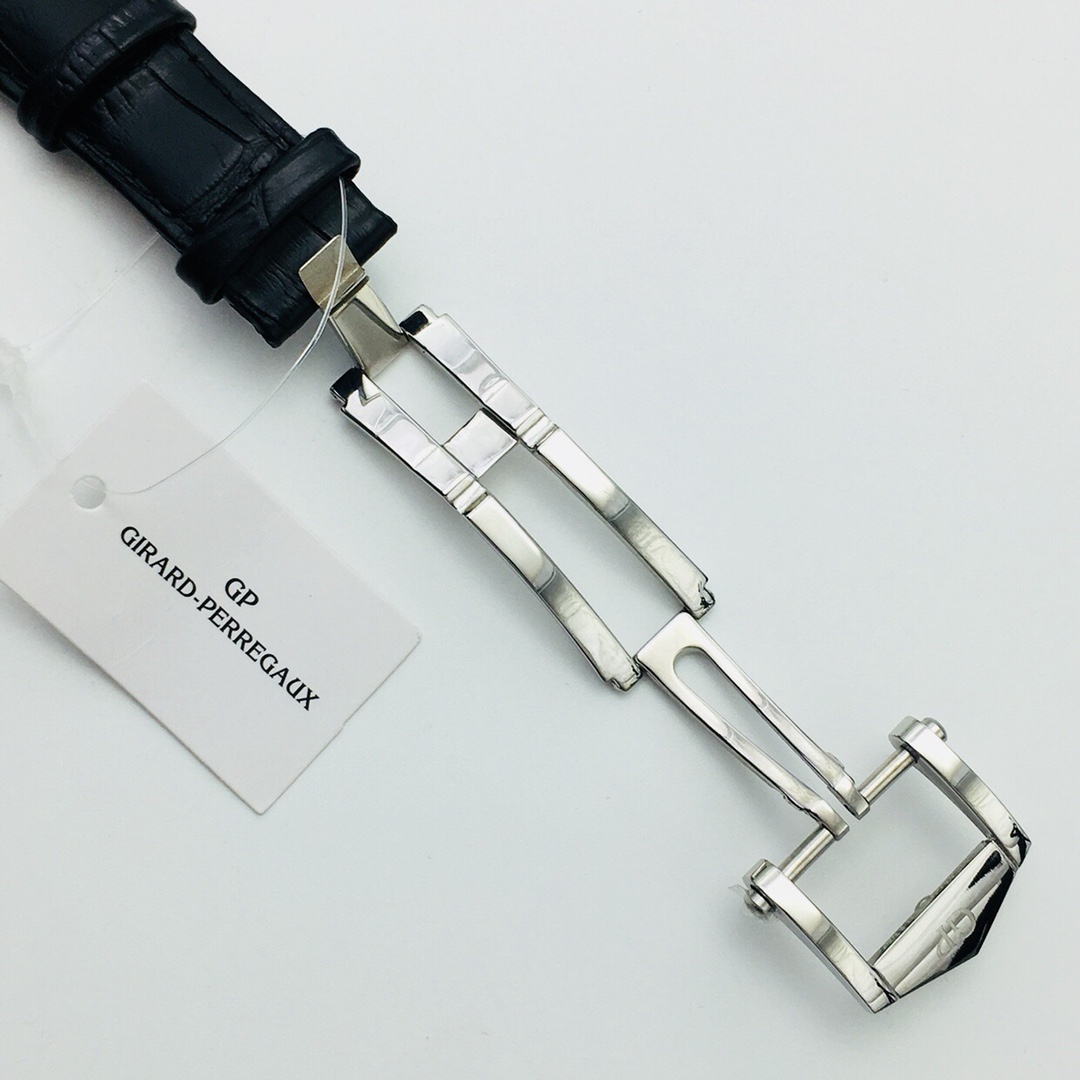 Girard-Perregaux Classic Chronograph 42 mm Watch – IW-2204 - Image 8