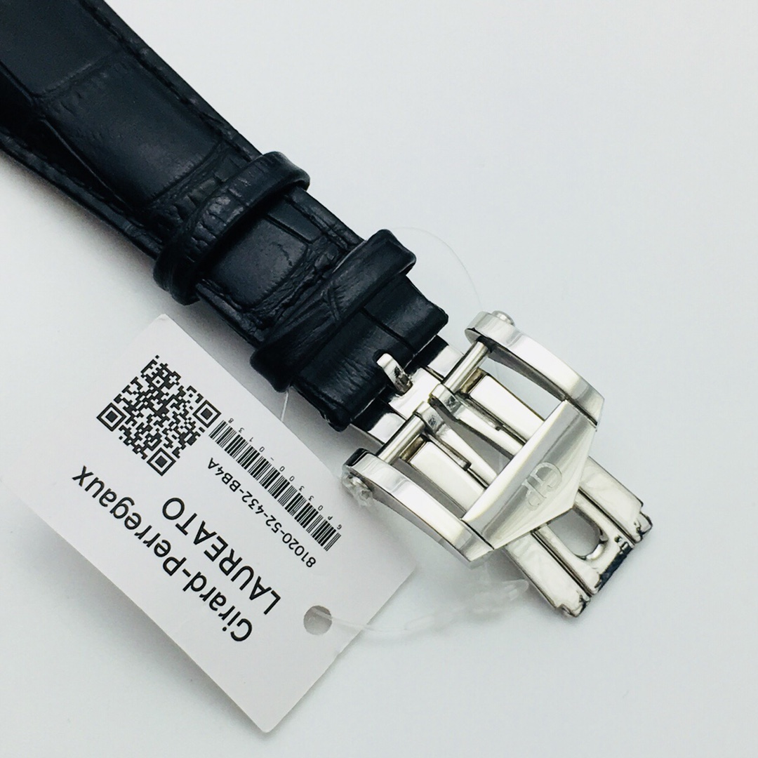 Girard-Perregaux Classic Chronograph 42 mm Watch – IW-2204 - Image 9