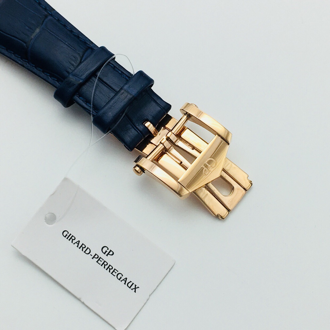 Girard-Perregaux Classic Chronograph 42 mm Watch – IW-2205 - Image 9