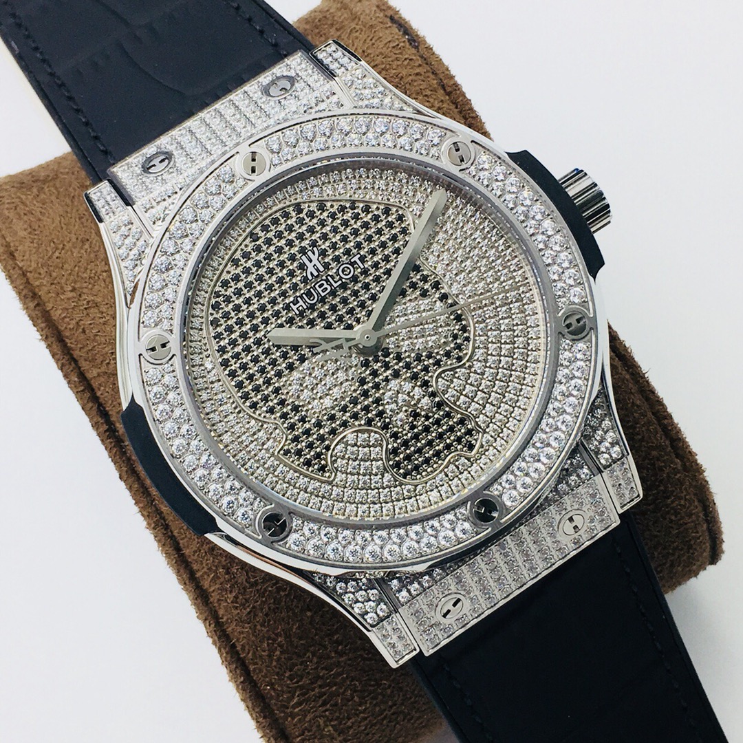 Hublot Classic Diamond-Set 45 mm Watch – IW-0363 - Image 2