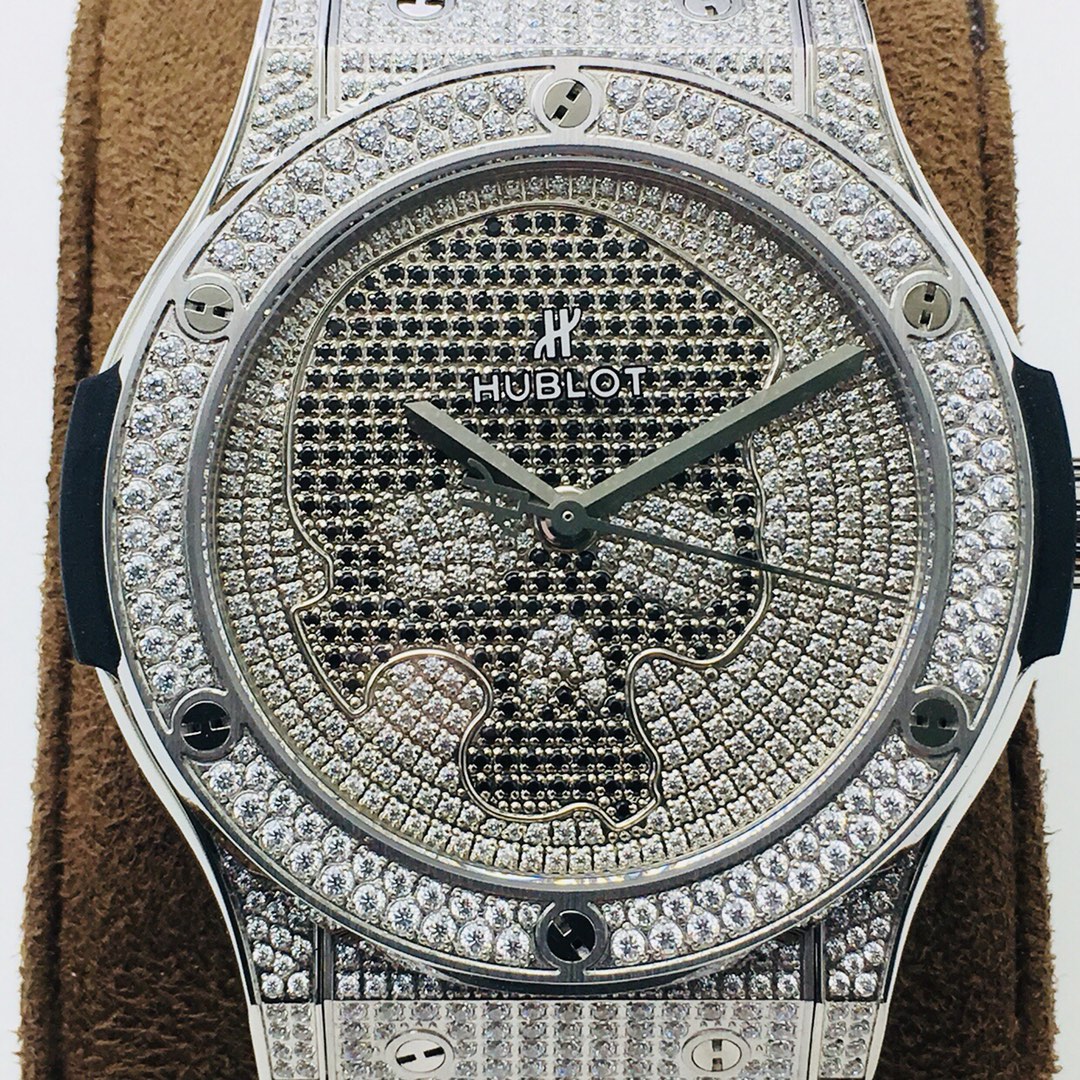 Hublot Classic Diamond-Set 45 mm Watch – IW-0363 - Image 4