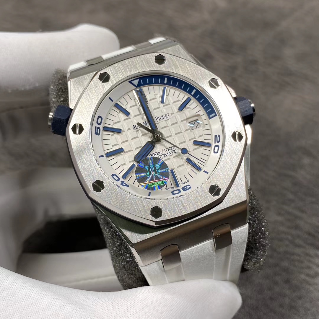 Audemars Piguet Royal Oak White Dial 42 mm Watch – IW-2202 - Image 4