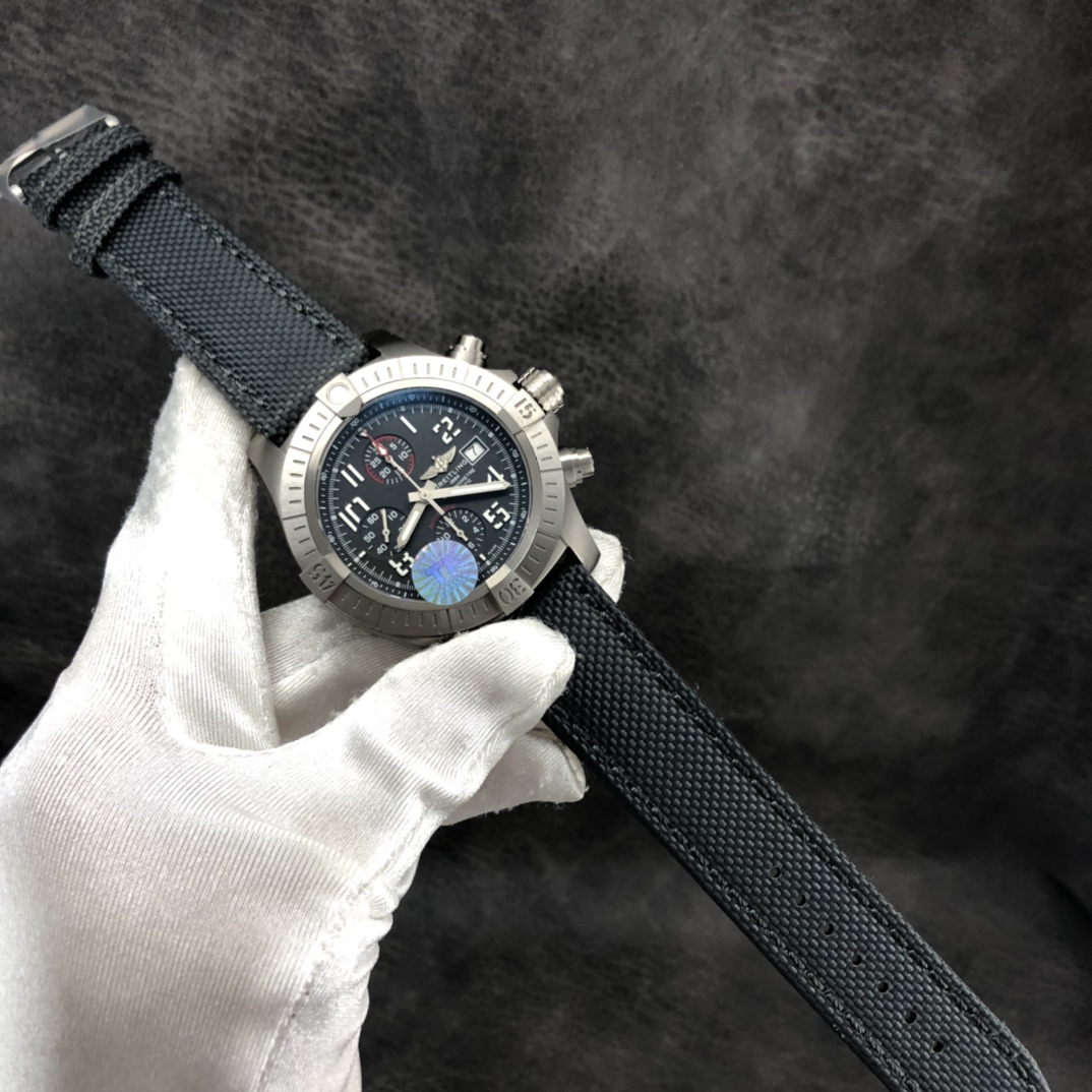 Breitling Classic Chronograph 45 mm Watch – IW-0666 - Image 8