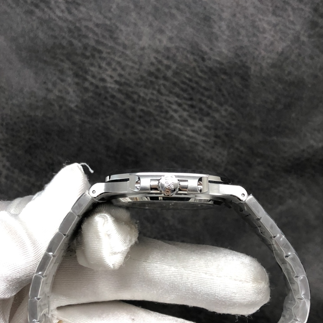 Patek Philippe Nautilus Watch – IW-2629 - Image 5