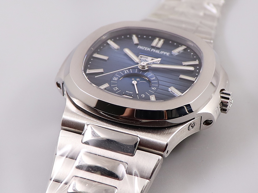 Patek Philippe Nautilus Moonphase Watch – IW-2615 - Image 2