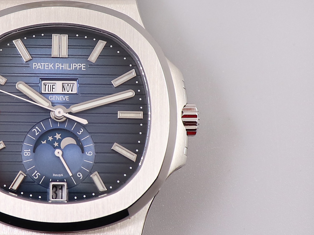 Patek Philippe Nautilus Moonphase Watch – IW-2615 - Image 4