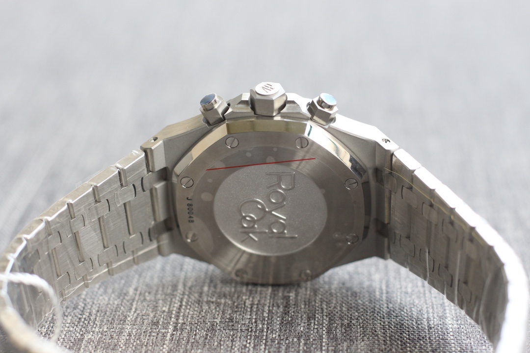 Royal Oak Chronograph Watch – IW-2266 - Image 9