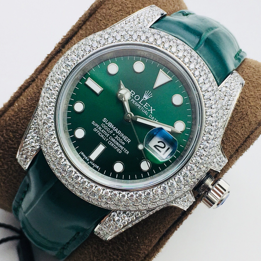 Rolex Submariner Luminous 40 mm Watch – IW-0198 - Image 3
