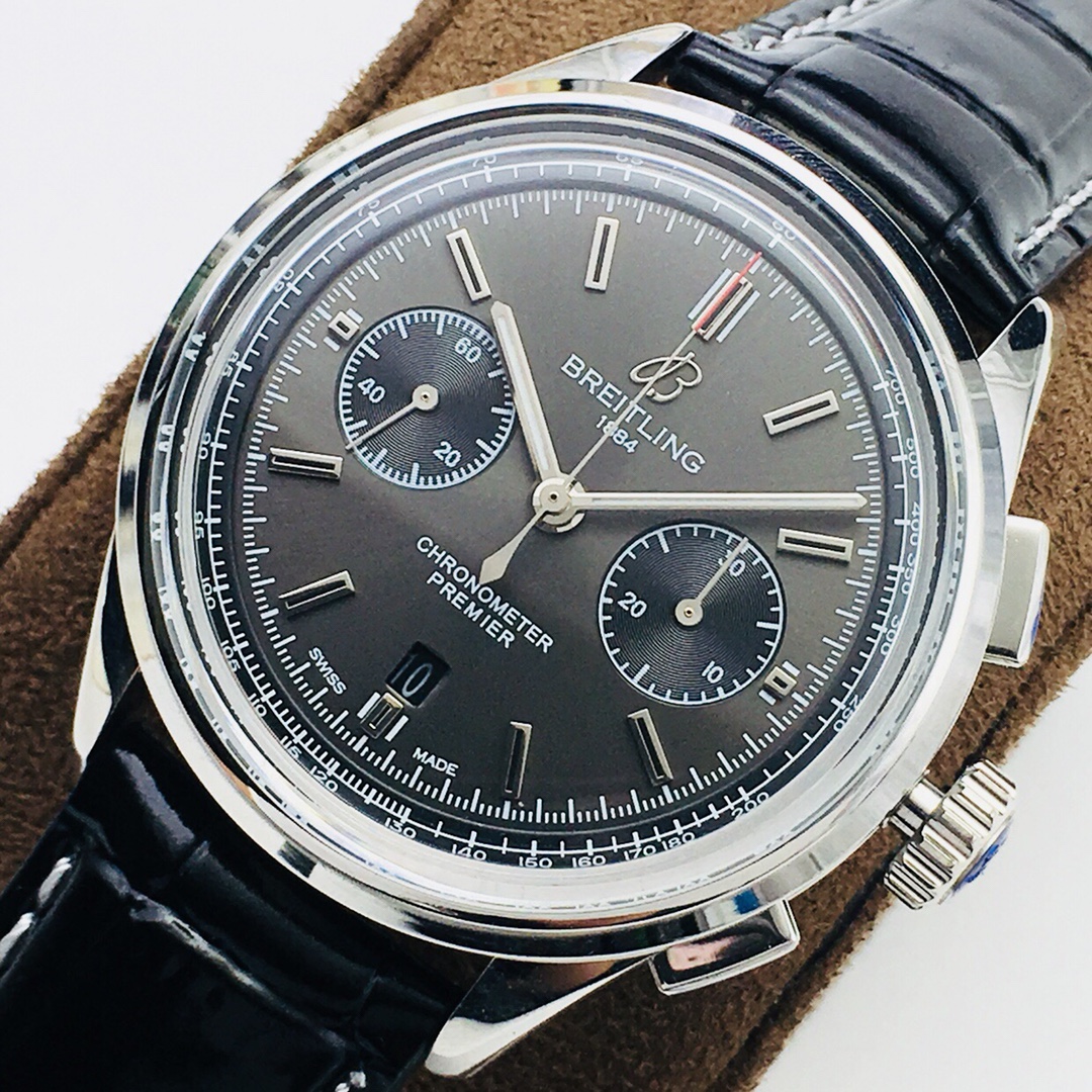Classic Chronograph 42 mm Watch – IW-2197 - Image 3