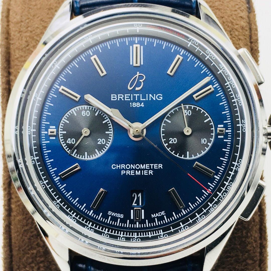 Classic Chronograph 42 mm Watch – IW-2198 - Image 4