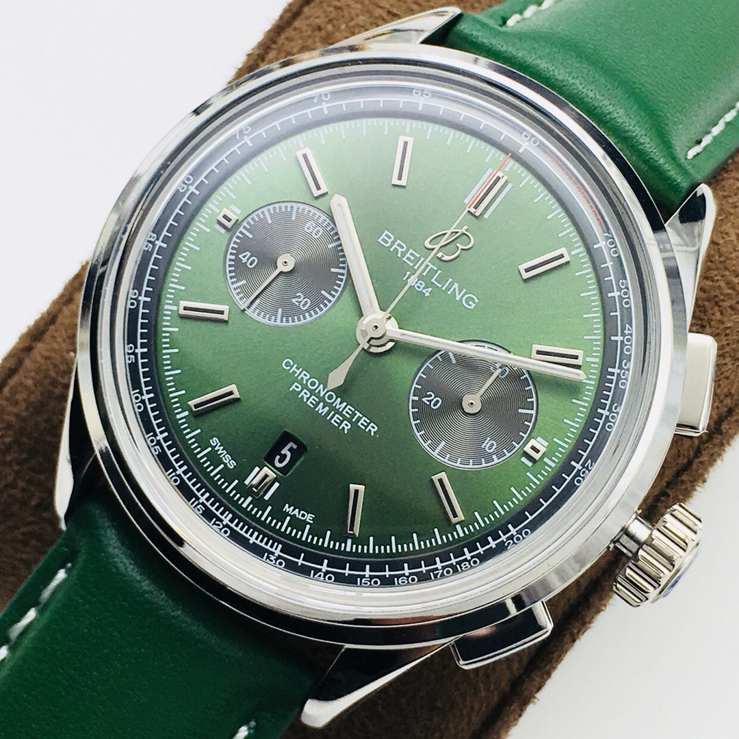 Classic Chronograph 42 mm Watch – IW-2199 - Image 3