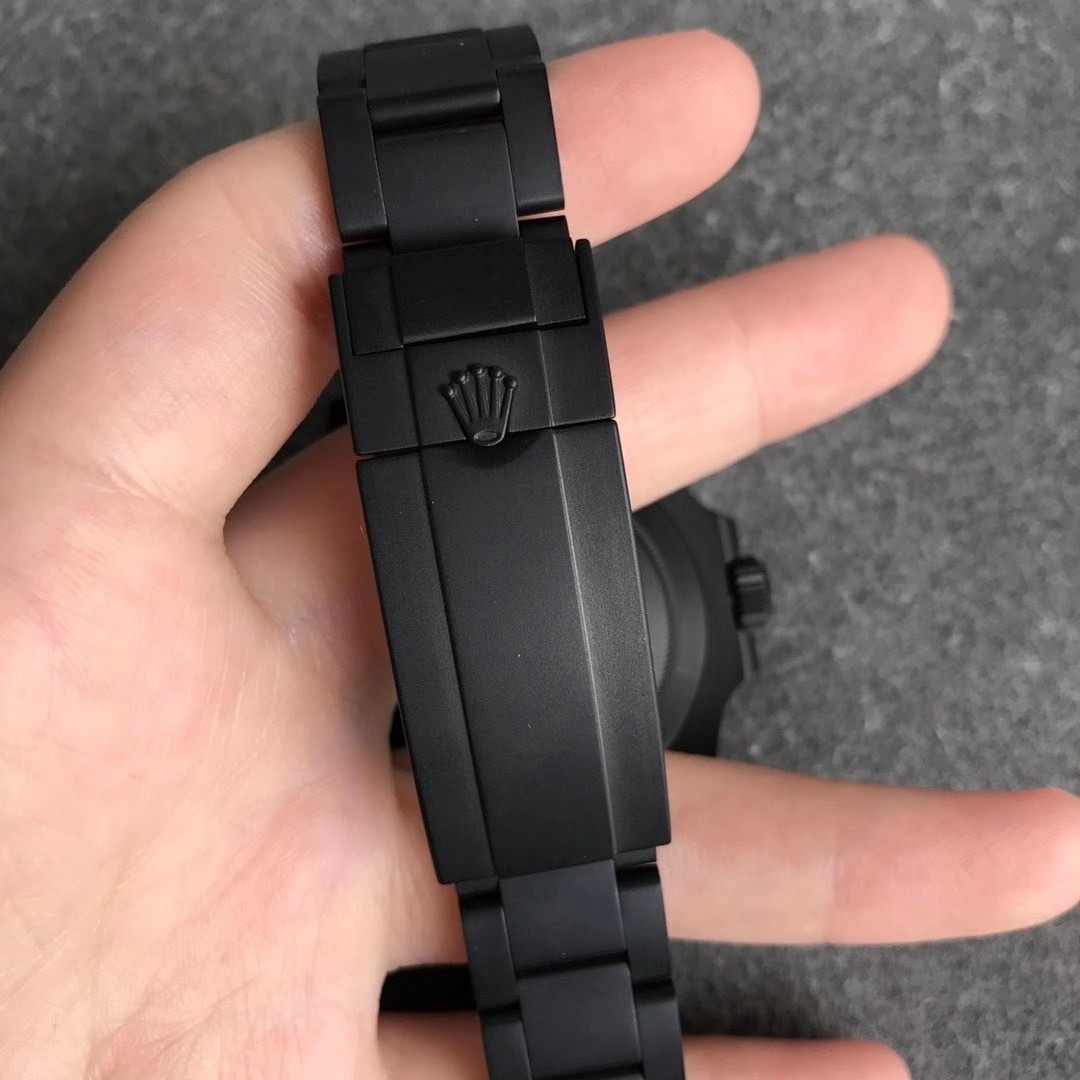Black Submariner Watch – IW-3094 - Image 9