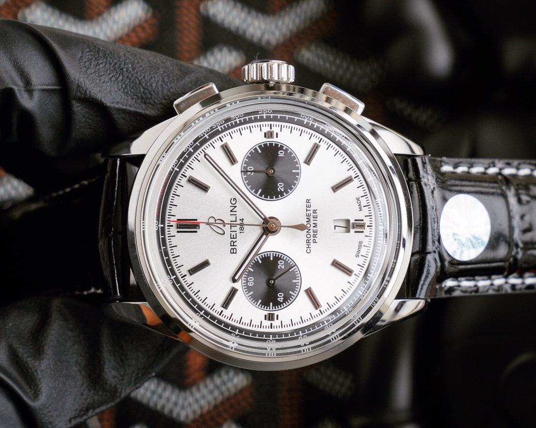 Breitling Classic Chronograph 42 mm Watch – IW-2195 - Image 3