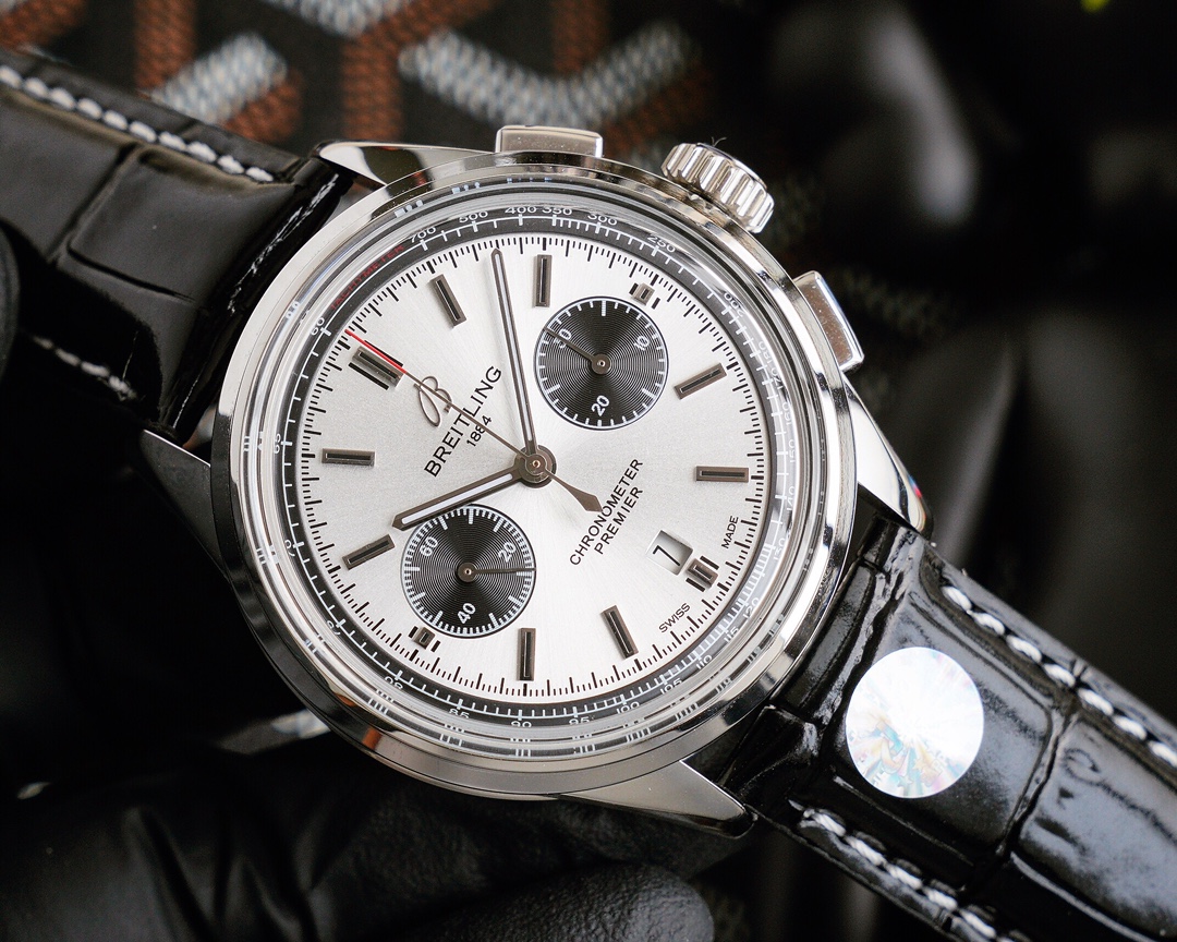 Breitling Classic Chronograph 42 mm Watch – IW-2195 - Image 2