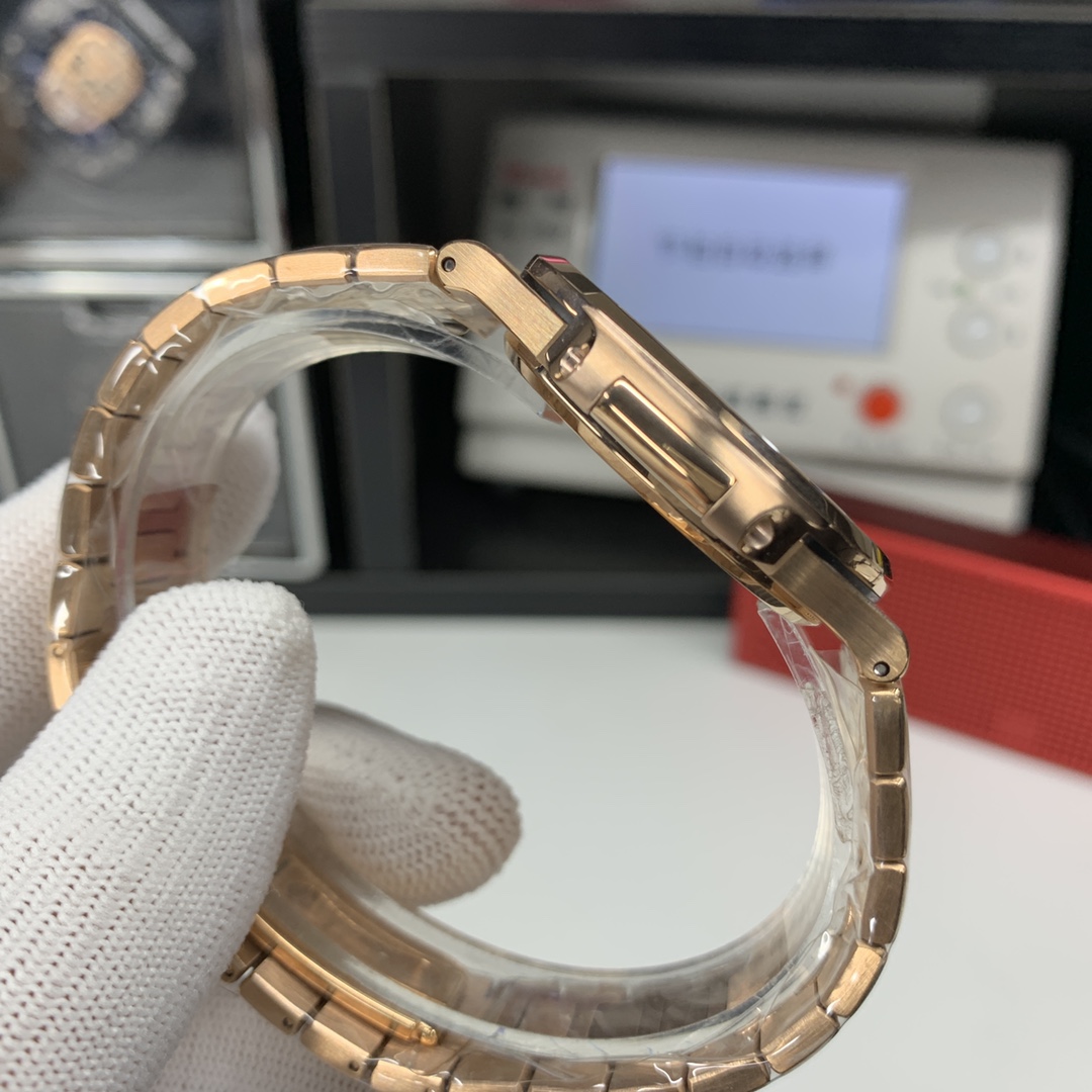 Patek Philippe Nautilus 40 mm Watch – IW-2489 - Image 5