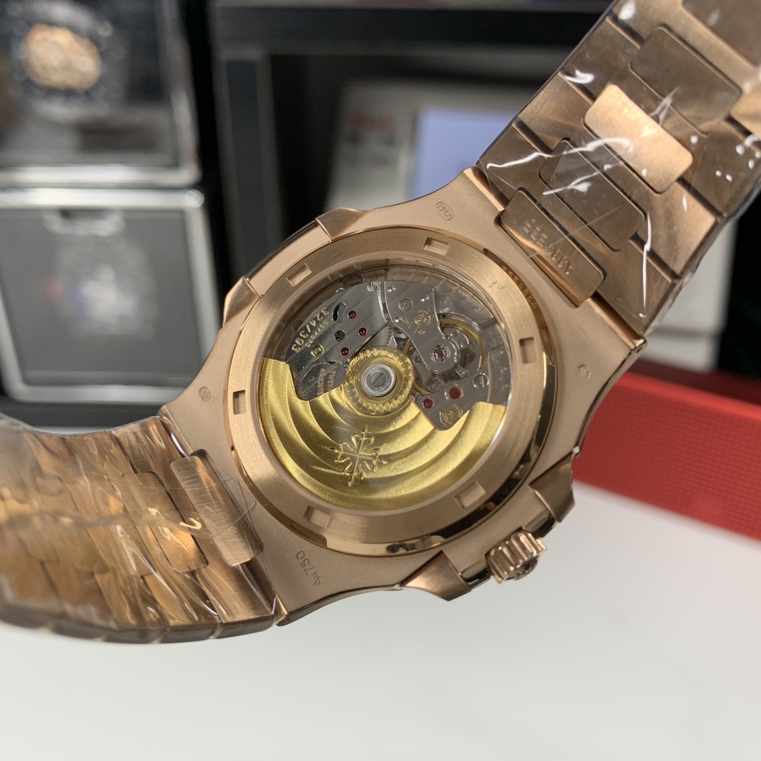 Patek Philippe Nautilus 40 mm Watch – IW-2489 - Image 7