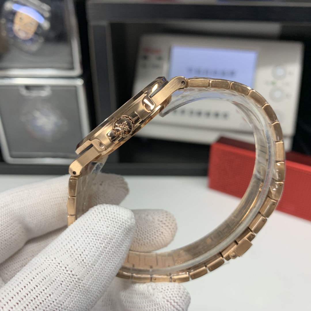 Patek Philippe Nautilus 40 mm Watch – IW-2489 - Image 6