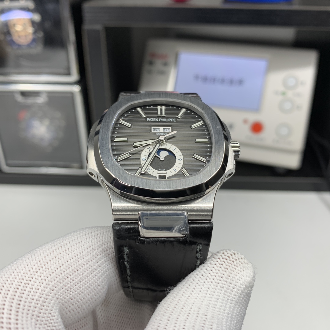 Patek Philippe Nautilus 40.5 mm Watch – IW-2485 - Image 4