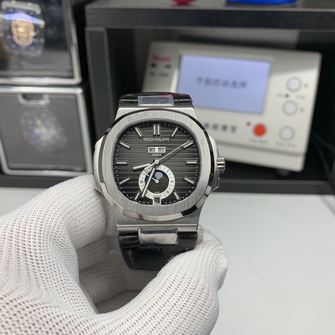 Patek Philippe Nautilus 40.5 mm Watch – IW-2485