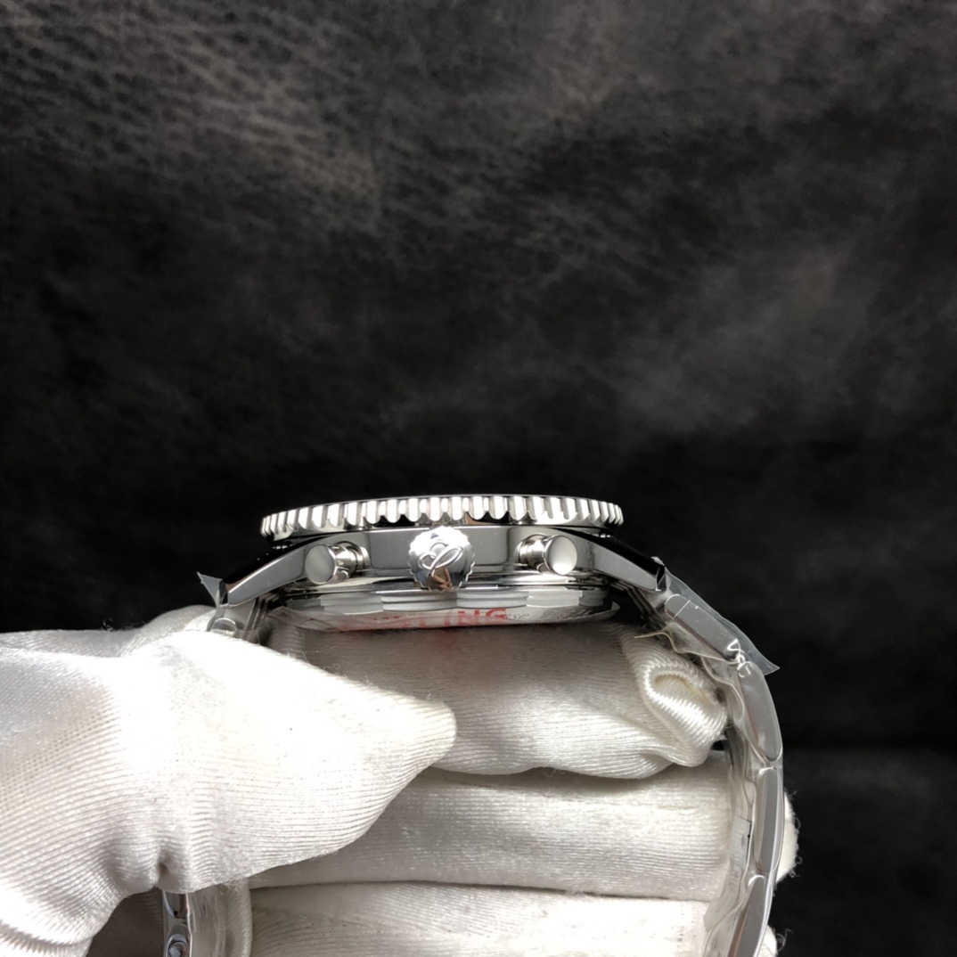 Breitling Classic Chronograph 43 mm Watch – IW-2190 - Image 5