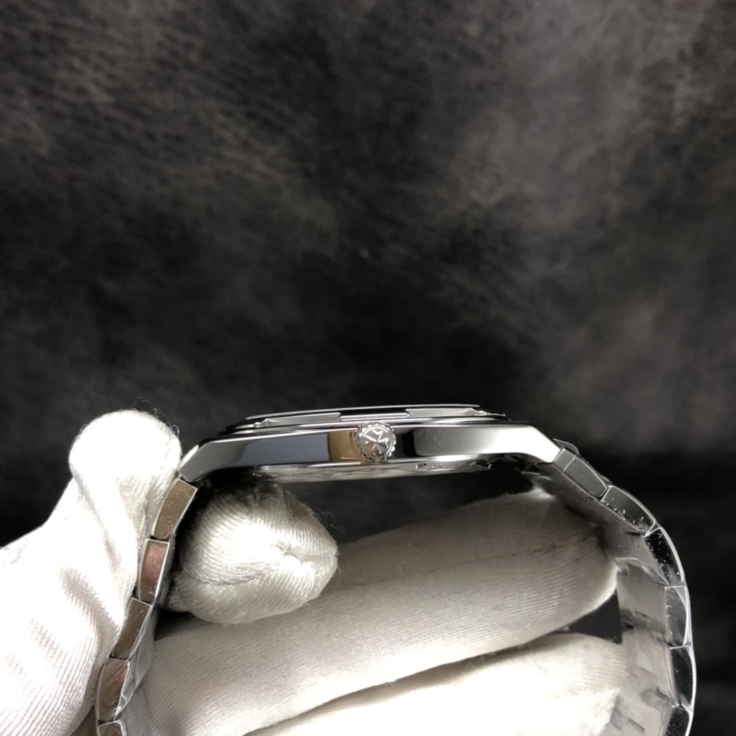 Vacheron Constantin Overseas Watch – IW-1094 - Image 5