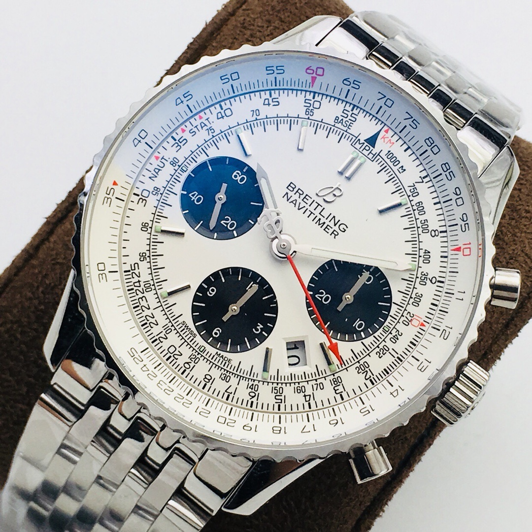Classic Chronograph 43 mm Watch – IW-0665 - Image 3