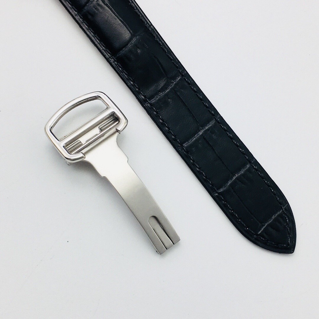 Cartier Classic 40 mm Watch – IW-1832 - Image 9