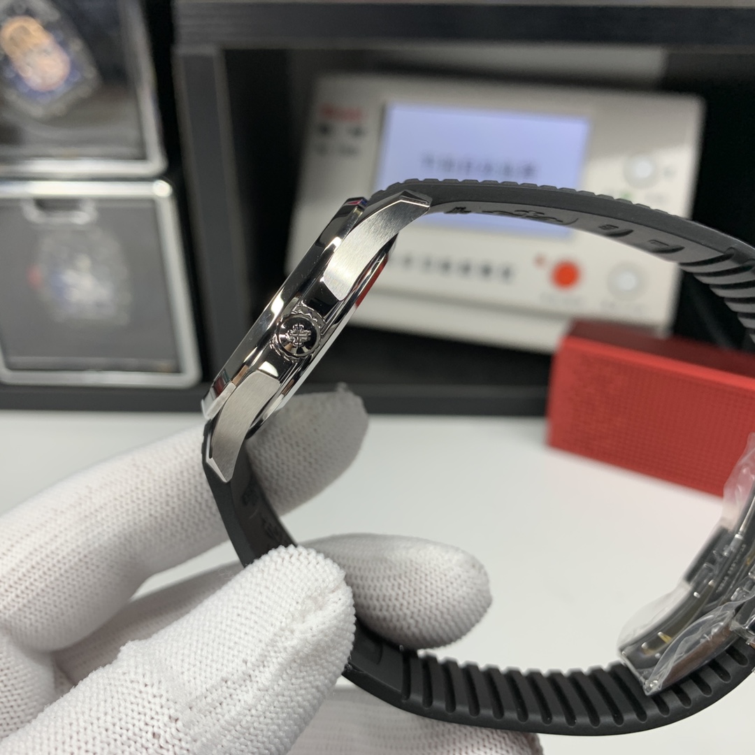 Patek Philippe Explorer 38 mm Watch – IW-2481 - Image 6