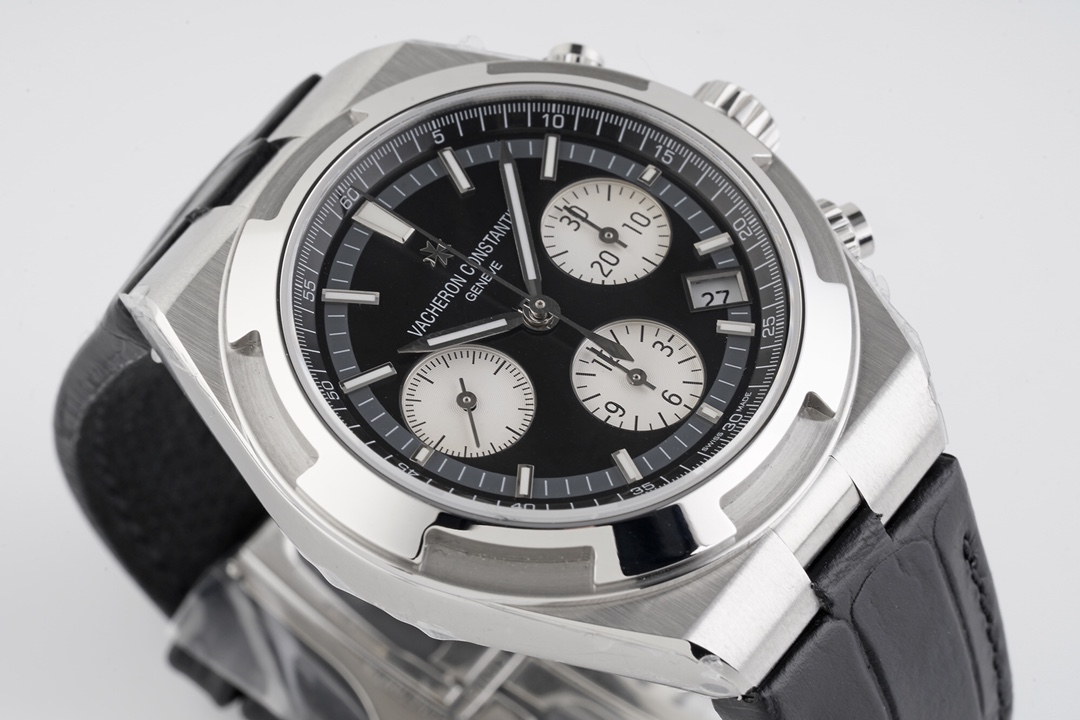 Vacheron Constantin Overseas Luminous Watch – IW-0989 - Image 4