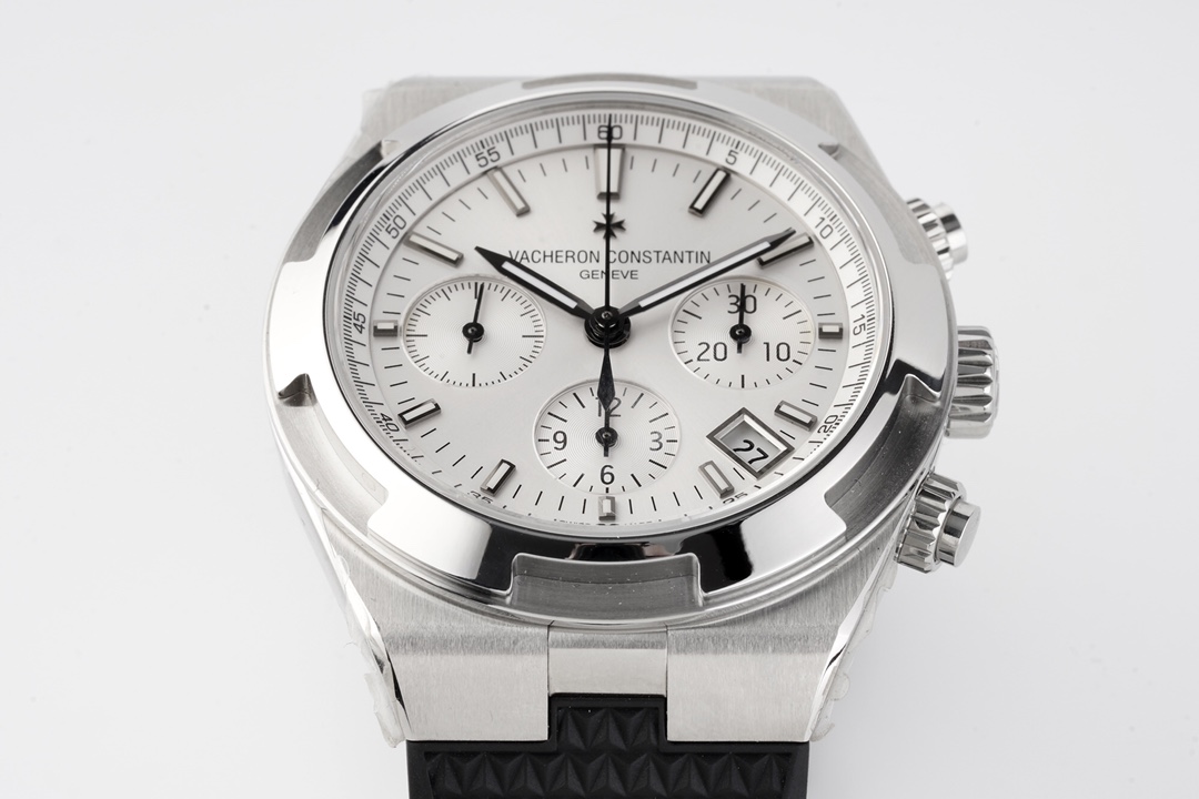 Vacheron Constantin Overseas Luminous Watch – IW-0990 - Image 3