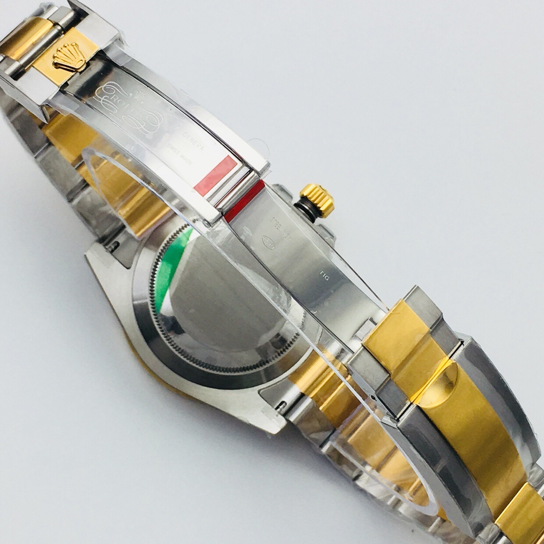 Black Submariner Watch – IW-3091 - Image 8