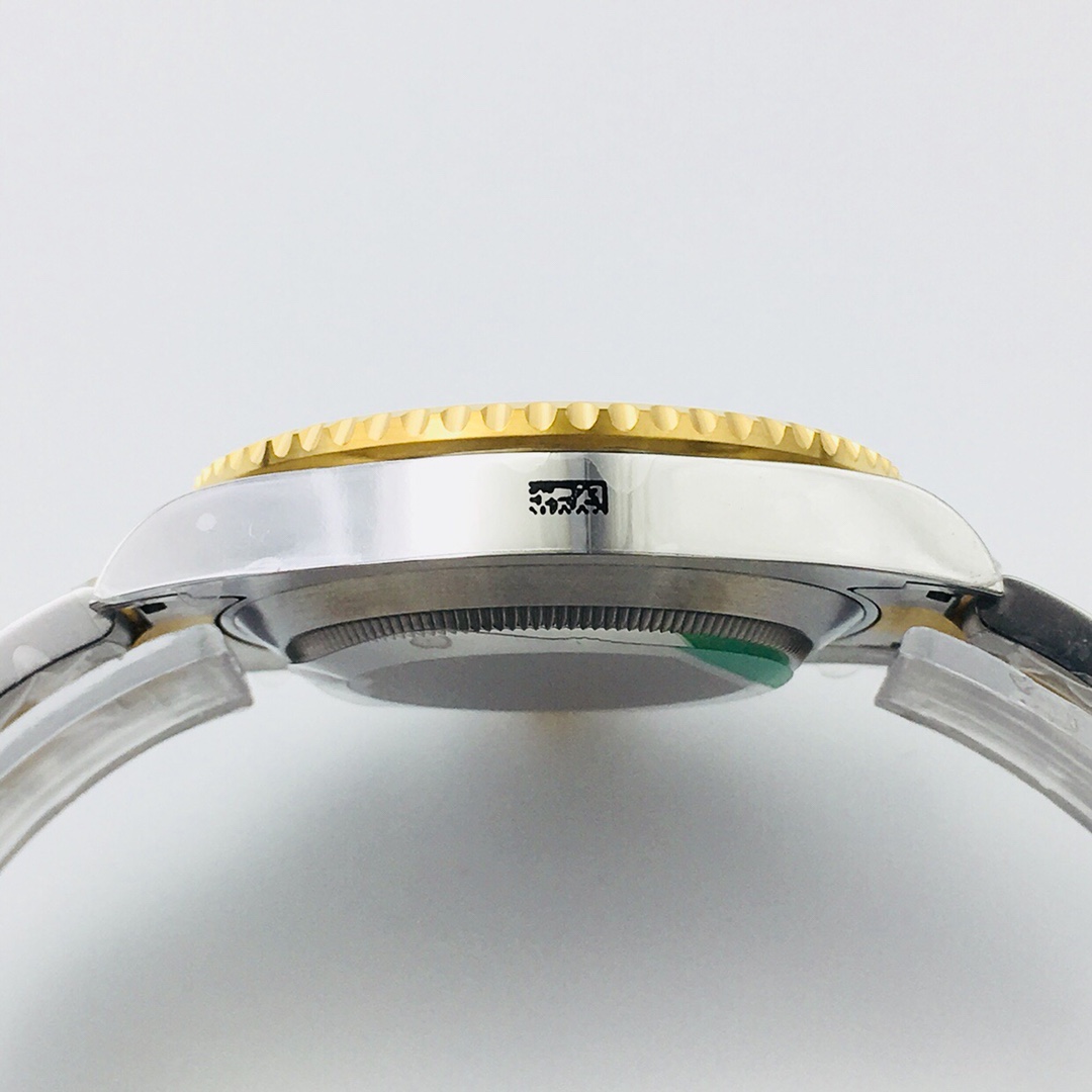 Black Submariner Watch – IW-3091 - Image 6