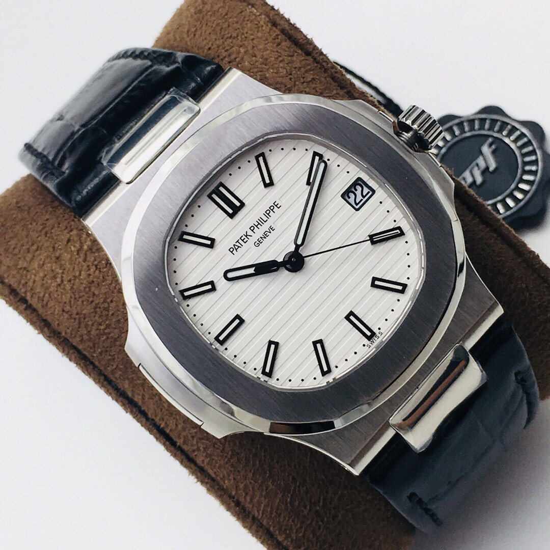 Patek Philippe Nautilus Watch – IW-2622 - Image 2