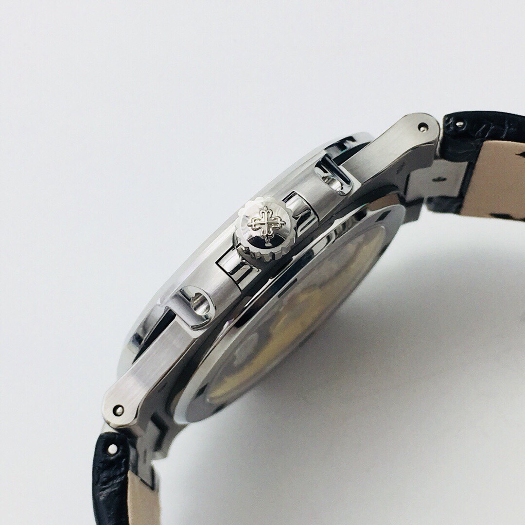 Patek Philippe Nautilus Watch – IW-2623 - Image 5