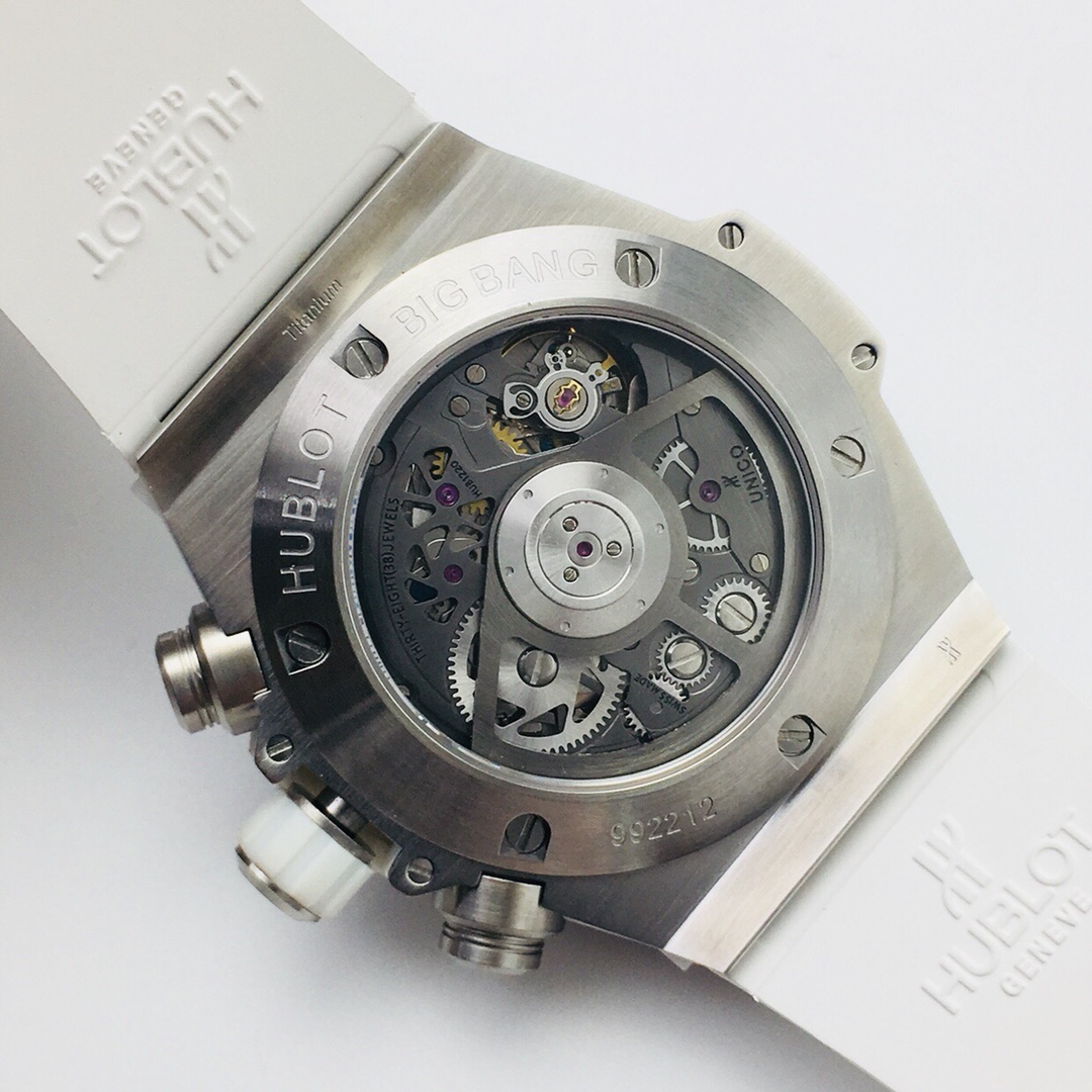 Hublot Classic 45.5 mm Watch – IW-0360 - Image 7