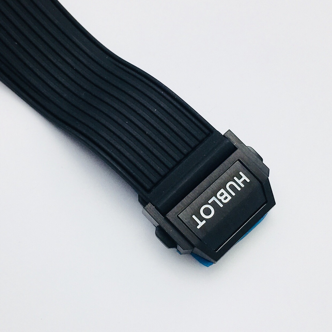 Hublot Classic 45.5 mm Watch – IW-0361 - Image 9