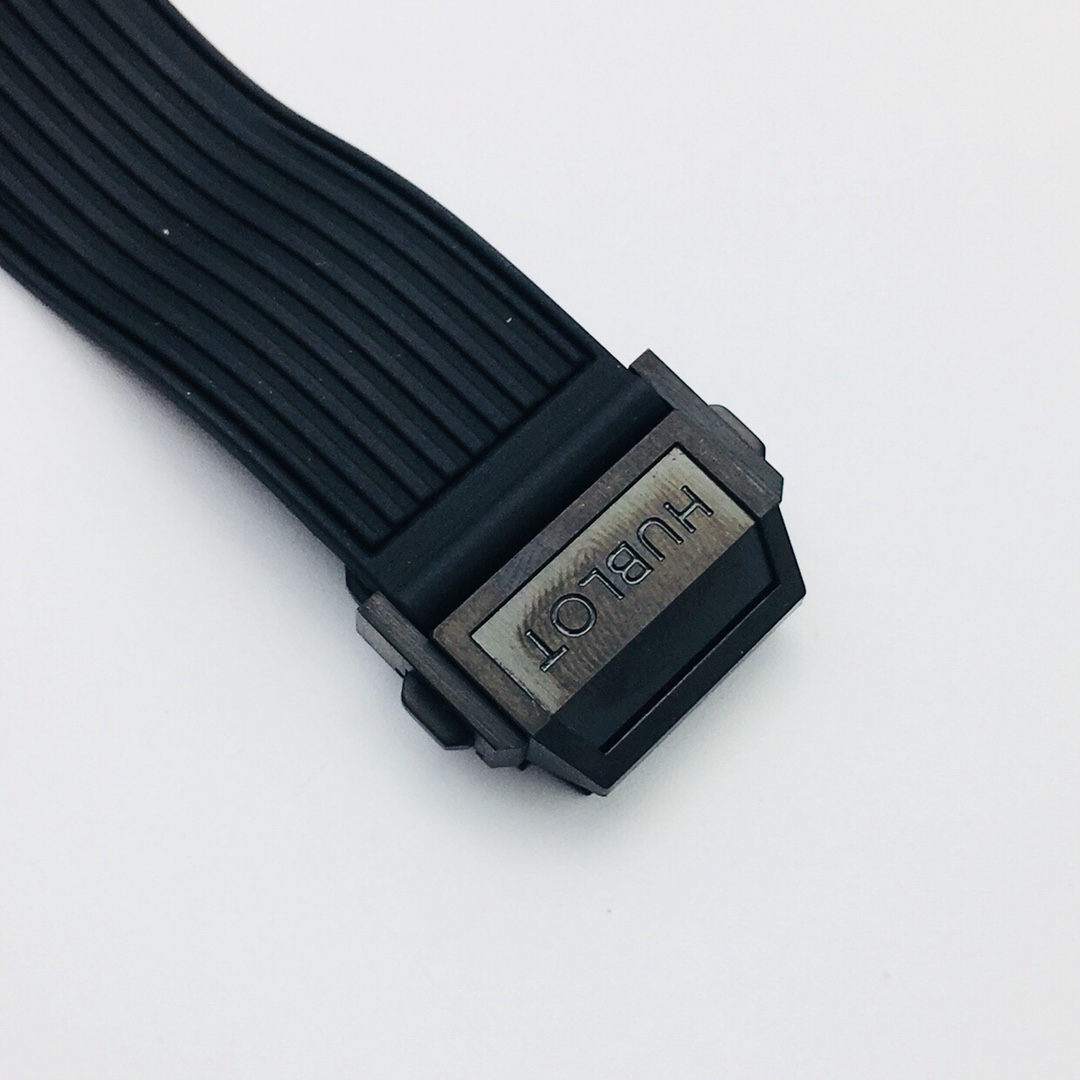 Hublot Classic 45.5 mm Watch – IW-0362 - Image 9