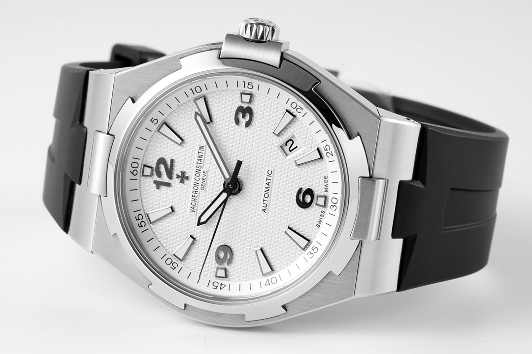Vacheron Constantin Overseas 42 mm Watch – IW-0994 - Image 3
